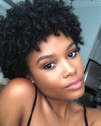 We offer the top choices from devacurl to help keep your curls beautiful and bouncy. Pin Von Zhane212 Auf Hair Naturliche Frisuren Haare