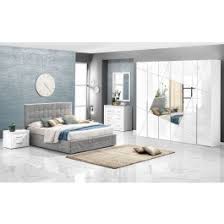 Di sicuro qui troverete una buona soluzione per arredare la vostra zona notte con stile. Diana Camera Da Letto Dal Design Originale E Di Carattere Essa Include Armadio A 6 Ante Battenti Con Specchio A Rombo 2 Comodini A 2 Cassetti Specchiera E Como A 3 Cassetti