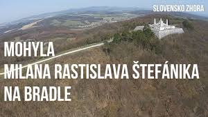 Mohyla počas socializmu chátrala napriek tomu, že bola kultúrnou pamiatkou. Mohyla Milana Rastislava Stefanika Na Bradle Youtube