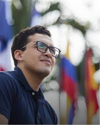 Alvaro Figueredo's Instagram, Twitter & Facebook