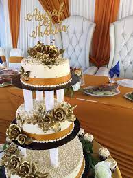 Kek coklat lembab tengah : Kek Kahwin 3 Tingkat 25pcs Cupcake Chenta Homebakery Facebook
