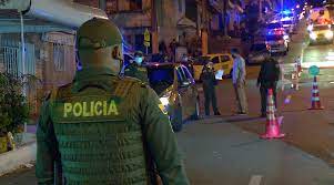 Una navidad y fin de año atípico vivirán los antioqueños, pero en especial la capital del departamento que, inicia un toque de queda extendido desde este 24 de diciembre a partir de las 8:00 p. Balance Positivo En Primera Noche De Toque De Queda En Medellin
