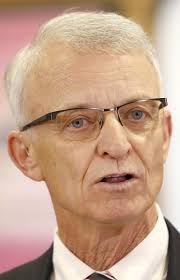 Leader of Vail School District, Calvin Baker, is stepping down after cancer  diagnosis; successor is named