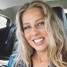 Crystal Emmons's Instagram, Twitter & Facebook