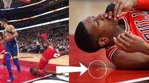Kris dunn shatters his teeth after dunk graphic video chicago (ap) — when the splash brothers are making their shots, even kevin durant is content with a supporting role. Kris Dunn Lands Face First After Dunk Leaves His Teeth On The Court Youtube