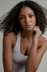 Lena Drummond's Instagram, Twitter & Facebook