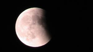La luna en su giro alrededor de la tierra presenta un aspecto diferente diferente según sea su posición con respecto al sol. Eclipse Lunar Parcial Del 7 De Agosto 2017 Segundo Eclipse Lunar Del Ano