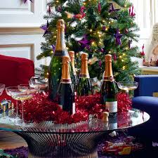 We've seen some christmas tinsel and ribbons, wire decorations with beads on them and very elaborate rings on some birds, she said. Decorating With Tinsel Is Set To Be A Huge Trend This Christmas
