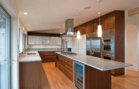 A Guide To Updating Mid Century Modern Homes Build Blog Kitchen Remodel Small Mid Century Modern Kitchen Kitchen Design