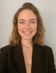 Phoebe Shaw's Instagram, Twitter & Facebook