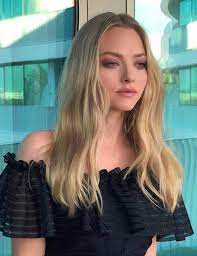 Long before his pirates of the caribbean days, johnny depp opted for a longer cut. Mane Addicts 15 Celebrity Long Haircuts We Re Loving More Than Lobs Right Now Amanda Seyfried Hair Amanda Seyfried Blonde Actresses