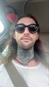 ♡ Pretty Gem ♡ (@derek-mckenzie)