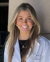 Ginger Rosales's Instagram, Twitter & Facebook