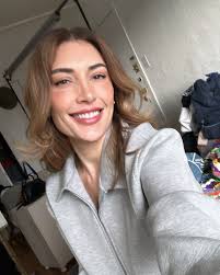 𝐄𝐥𝐥𝐞𝐧 𝐇𝐚𝐧𝐜𝗼𝐜𝐤 (@ellenehancock) • Instagram photos and videos