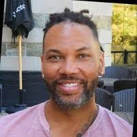 Derrick Boss's Instagram, Twitter & Facebook