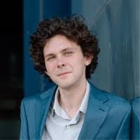 Daniel Brama's Instagram, Twitter & Facebook