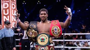 The pace picked up a bit in the second. Clash On The Dunes Anthony Joshua Wins Rematch With Andy Ruiz Jr In Saudi Arabia Cnn
