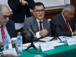 Fernando Moreno encabeza opiniones positivas para ser fiscal de la CDMX;  Alcalde Luján va segunda