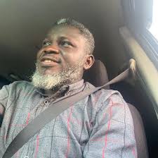 One of my Egbons needed someone to drive him down to Osun state. I informed  a friend who was in search of a job to reach him so he can be occupied.