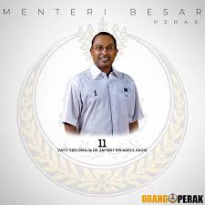 Sementara itu senarai penerima darjah pangkuan seri melaka (dpsm) yang membawa gelaran datuk, termasuklah asisten ketua staf sumber manusia markas tentera laut, laksamana muda abu bakar mohd ajis; Orang Perak Senarai Menteri Besar Negeri Perak Sejak Facebook