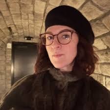 Noreen Everett's Instagram, Twitter & Facebook