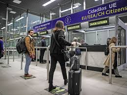 Több száz belgium indulású, portugália érkezésű járatot hasonlítunk össze az összes főbb légitársaság és utazási iroda kínálatából, mutatva önnek, hogy hol repülhet közvetlenül. Belgium Includes Alentejo And Algarve Returnees Under Greater Surveillance The Portugal News