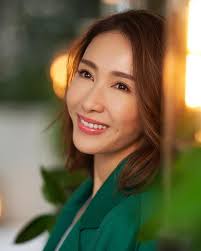 Đệ nhất mỹ nhân TVB' Lê Tư và mối tình cổ tích với tỷ phú tật nguyền