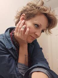 Is there a place in Wilmington, NC that repairs stained glass?