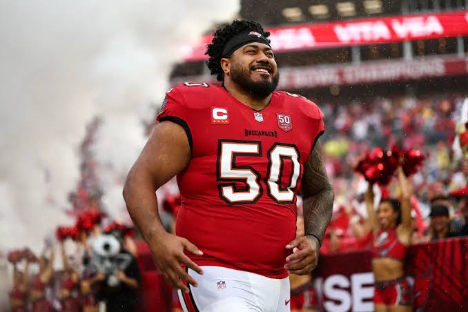 Vita Vea trade request puts 49ers, Chargers, Rams and Raiders on alert - Yahoo Sports