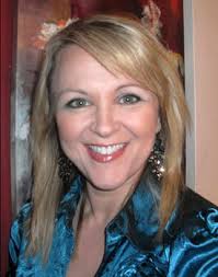 Lisa Holifield's Instagram, Twitter & Facebook