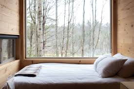 Bamboos are a diverse group of evergreen perennial flowering plants in the subfamily bambusoideae of the grass family poaceae. Guide To Choosing The Best Bamboo Mattress Topper The Littlest Vegan