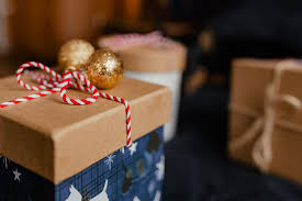 Christmas gifts for dogs 2021. Hd Wallpaper Christmas Gifts For A Cute Little Dog Pet Puppy Small Dog Wallpaper Flare