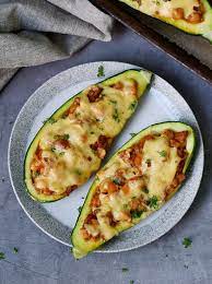 Stuffed Zucchini Boats With Bell Pepper Chickpeas And Vegan Cheese This Is A Simple Vegetaria Tasty Vegetarian Recipes Vegan Meal Plans Vegan Dinner Recipes