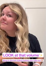 Heatless curls are IN‼️ Snag yours before they sells out 😘 #heatlesscurls  #easyhairstyles #savetime #busymom #tiktokshopfinds