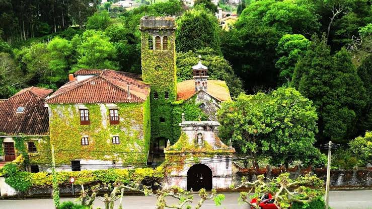La curiosa historia de la torre de Villademar, uno de los edificios más  antiguos de Cudillero y que mandó construir doña Paya, una nieta del rey  Ramiro