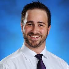 Steven Gravelle's Instagram, Twitter & Facebook