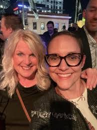 Shelley Eddy's Instagram, Twitter & Facebook