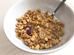 フルグラに合うのは牛乳だけなのか？実際に試した牛乳以外の組み合わせレビュー - フルグラ大好きブログ