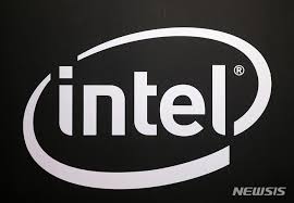 인텔, PC 사업 침체에 부진한 전망 제시…주가 20% 폭락