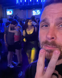 Another solar rotation complete. Here's a photo dump to prove it ♥️🍾