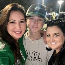 Vanessa Bovis (@vanessaannebovis) • Instagram photos and videos