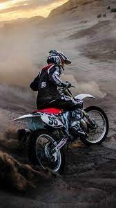 Setiap tahunnya pencinta motor cross diindonesia mengalami peningkata yang cukup signifikan, hal ini karena para produsen motor sudah banyak yang… Kumpulan Gambar Keren Motocross Wallpaper Untuk Android Dan Iphone Motocross Kertas Dinding Natal Klasik