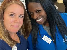 Happy National Selfie Day 🤳 #DottiesTeam #NationalSelfieDay