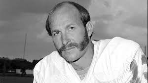 Ron East's Instagram, Twitter & Facebook