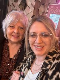 Just wanted to let people know that Colin Pickles, Hallfield Juniors'  second ever headteacher, passed away yesterday morning. He'd been in a  nursing home in Yorkshire for the past three years. He