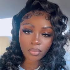 Lesa Duncan's Instagram, Twitter & Facebook