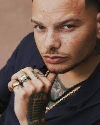 Bambi Harris's Instagram, Twitter & Facebook