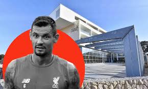 Sardar invites dejan to his hotel room. Lovren Smjestili Smo Prve Dvije Porodice U Hotel Prekrasni Ljudi Ocekujemo Ih Jos Tuzlanski Ba