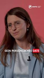 Was ist das Mittel gegen Einsamkeit schlechthin? , Bernadette Lang  @shaping_history, Leiterin der HOME-Akademie in Salzburg, verrät dir, was  du gegen Einsamkeit tun kannst und was Dates damit zu tun ...