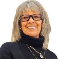 Jolene Hicks's Instagram, Twitter & Facebook